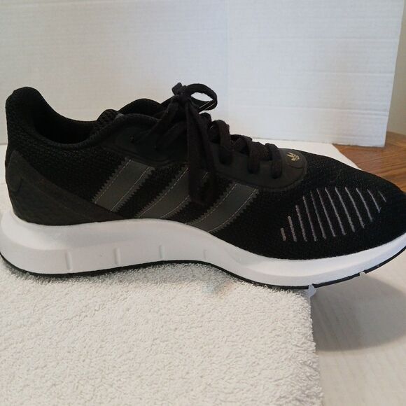 Adidas Originals Swift Run Black/Gray Gold Logo Womens 8 FW1645 Athletic Shoes - Picture 8 of 16